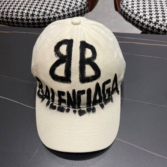 新款Balenciaga 巴黎世家鸭舌帽画画字母棒球帽，雅痞街头风，时尚男女妥妥驾驭！