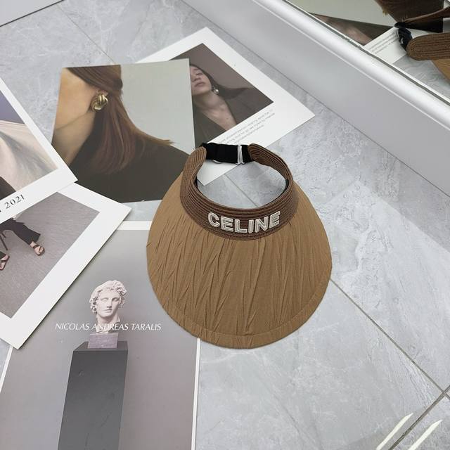 跑量 Celin～新款空顶帽 很特别的纹路面料 洋气！