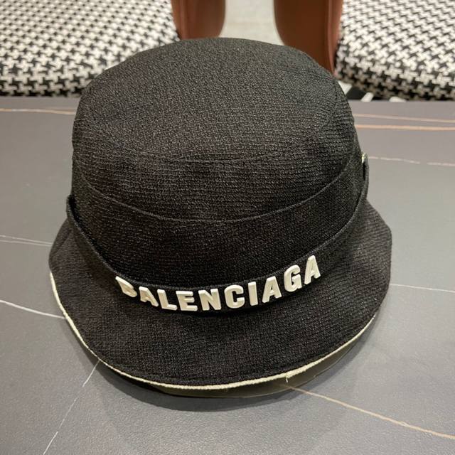 Balenciaga巴黎世家2024夏季新款渔夫帽，简约休闲百搭款，头围57Cm