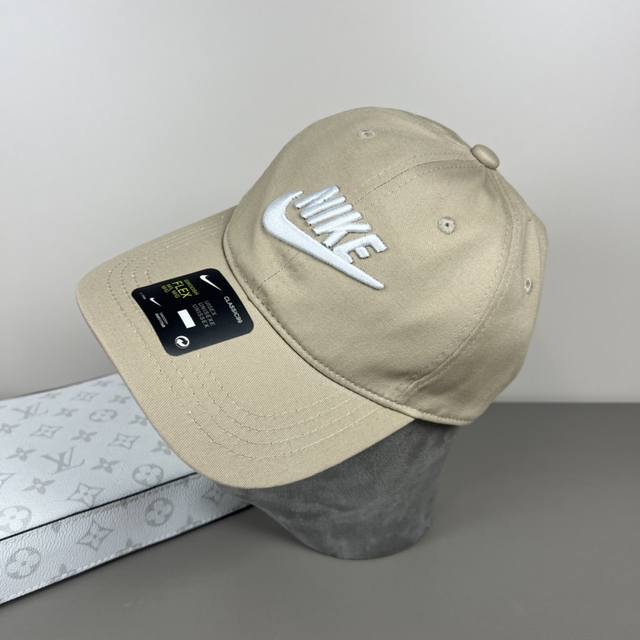 配防尘袋 新品 专柜品质，Nike细节就是完美 耐克拼接新款 官网步上新，代购版本 质量看细节好！