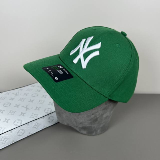 配防尘袋 新品 专柜品质，细节就是完美 Mlb拼接新款 官网步上新Ny，代购版本 质量看细节好！