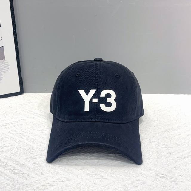 跑量 Y-3～新款棒球帽 独特设计，是潮流穿搭必不可少的单品！