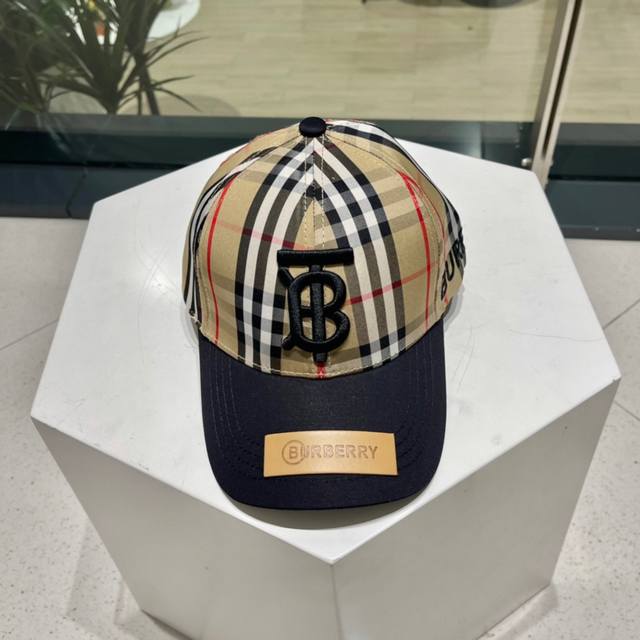 巴宝莉Burberry 早春原单棒球帽经典格子刺绣原单新品，超喜欢自留的棒球帽哦