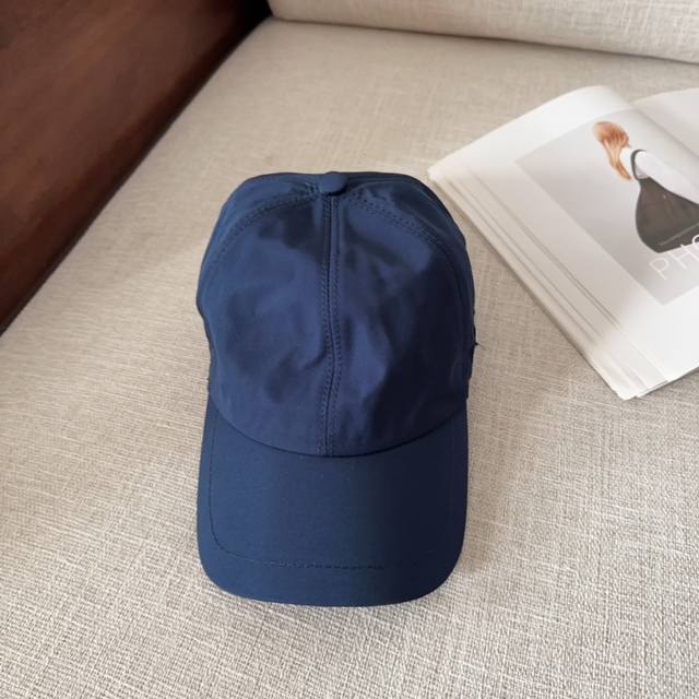 Loro Piana 诺悠翩雅 新款高版本棒球帽，大牌同步，超好搭配，出货！