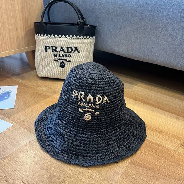 Prada普拉达 夏款折叠草帽，纯收工钩织，头围57Cm，可折叠